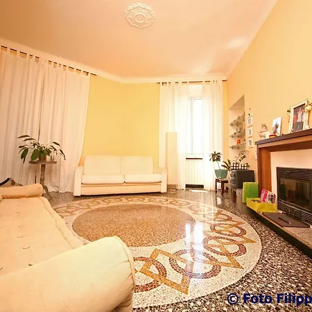 B&B Il Risveglio Luminoso Frühstückspension 2*